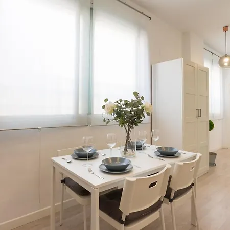 Mlg - Apartamento Trinidad Con Parking * Málaga