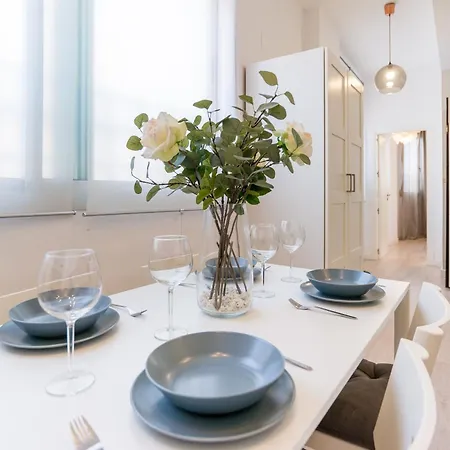 Mlg - Apartamento Trinidad Con Parking * Málaga